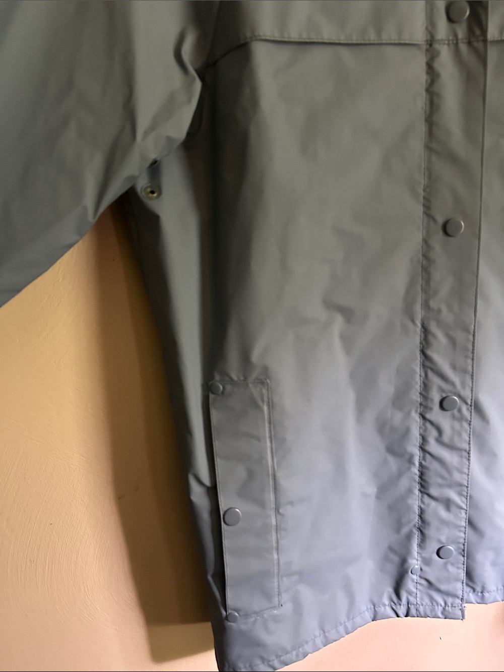 Gorgeous Columbia true rain jacket with hood💙 - Picture 3 of 6